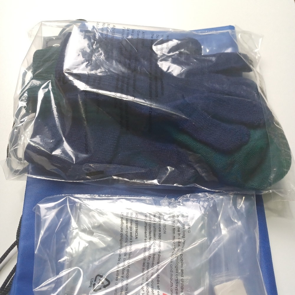 Homeless Kit Package with Toiletries Essentials Draw String Bag - Picture 3 of 13